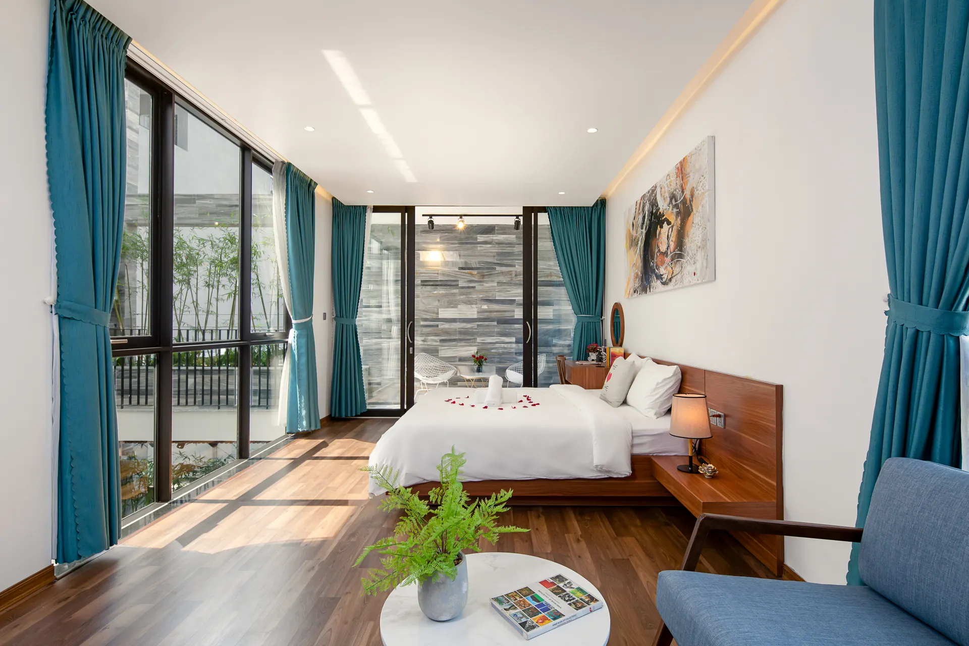 Xác định số người trước khi đặt villa Đà Nẵng cho gia đình